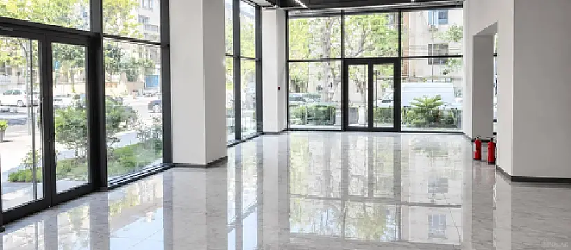 Kirayə verilir obyekt 255 m² — Bakı 255.00 m²