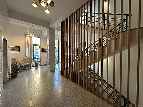Satılır 3 otaqlı mənzil 100 m² — Bakı, İnşaatçılar 3 otaq 100.00 m²