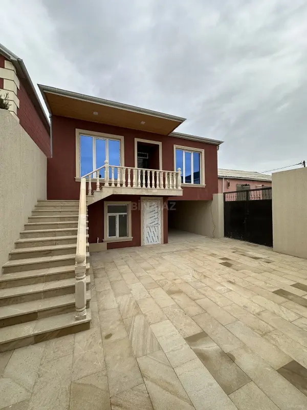 Satılır 5 otaqlı həyət evi 140 m²