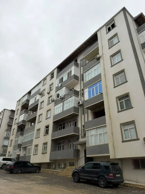Satılır 2 otaqlı mənzil 51 m²