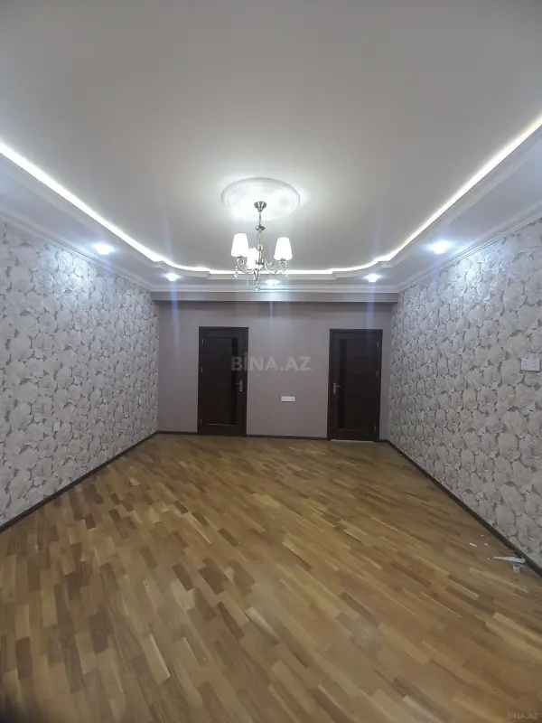 Satılır 3 otaqlı mənzil 134 m²