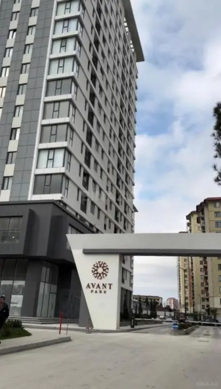 Satılır 2 otaqlı mənzil 96 m²