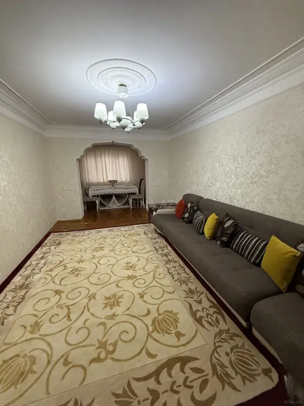 Satılır 3 otaqlı mənzil 83 m²