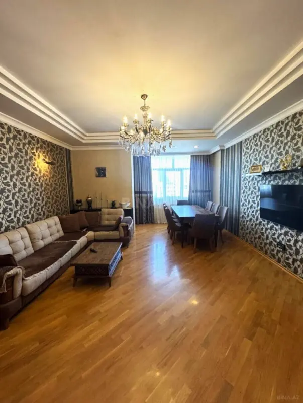Satılır 3 otaqlı mənzil 127 m²