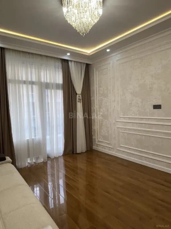 Satılır 2 otaqlı mənzil 70 m²