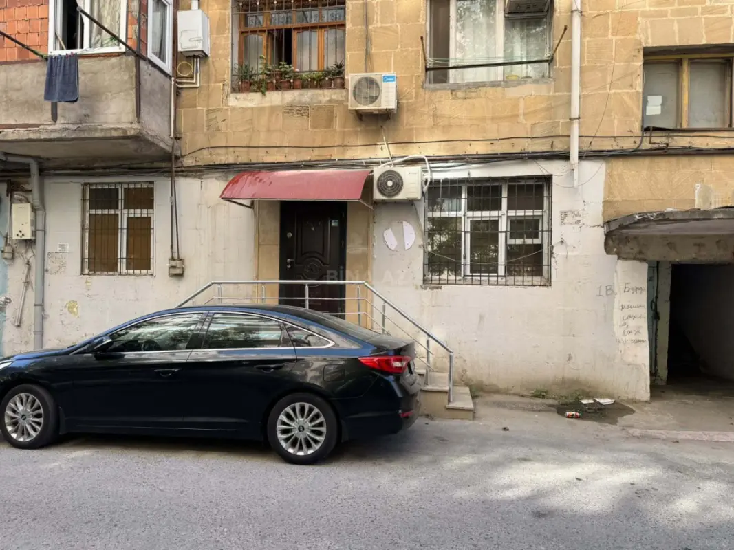 Kirayə verilir 2 otaqlı ofis 40 m²