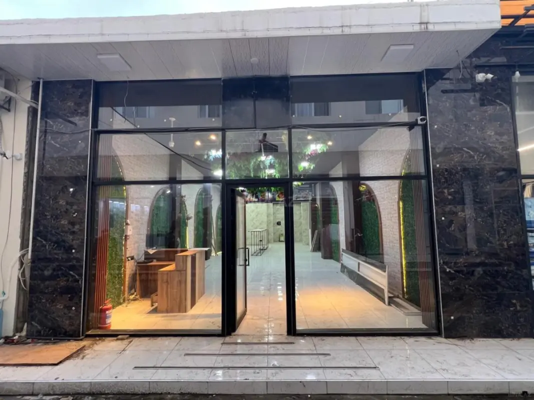 Kirayə verilir obyekt 105 m²