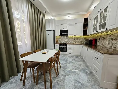 Satılır 3 otaqlı həyət evi 110 m² — Bakı, Mərdəkan 3 otaq 110.00 m²