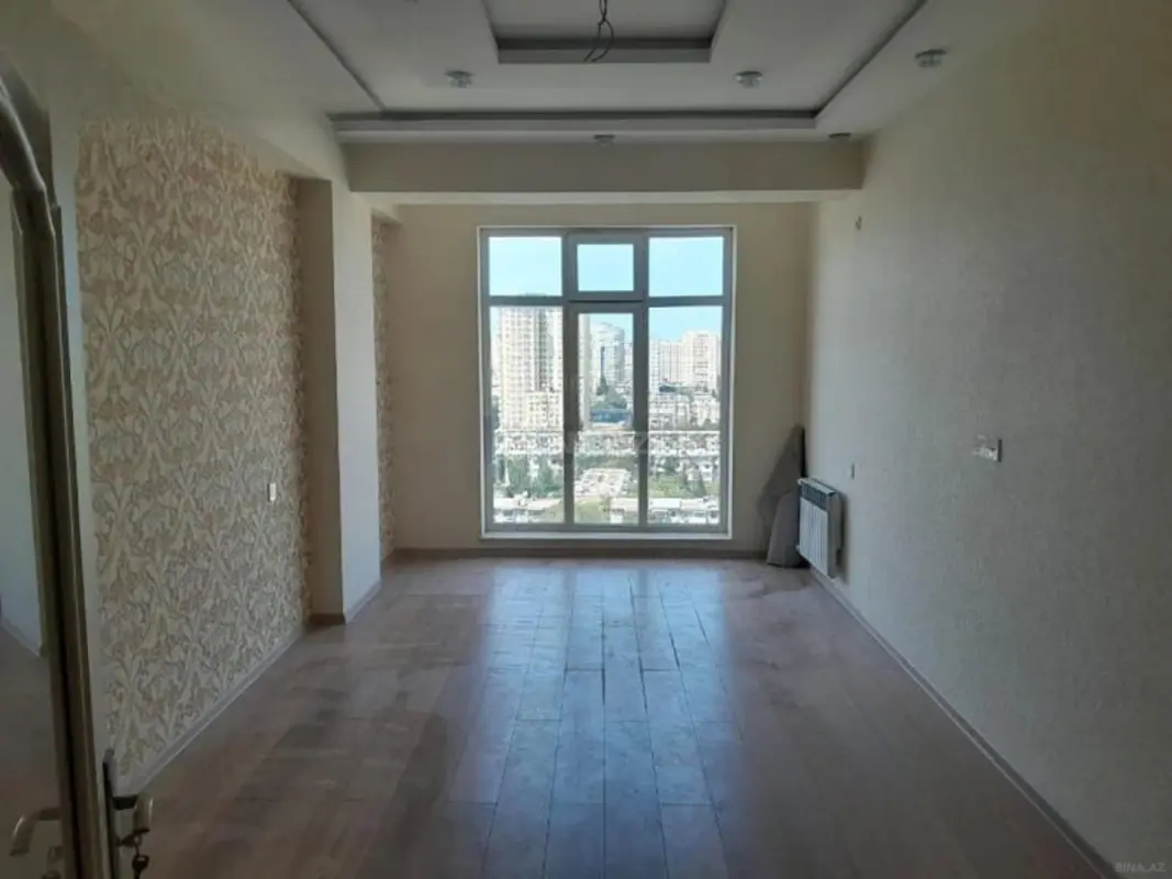 Satılır 3 otaqlı mənzil 95 m²