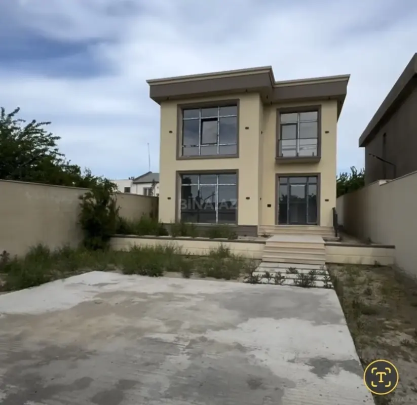 Satılır 5 otaqlı həyət evi 214 m²