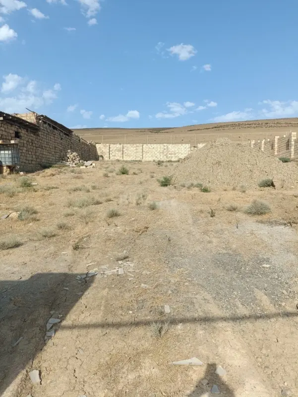 Satılır torpaq sahəsi 8 m²