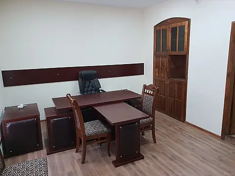 Kirayə verilir 3 otaqlı ofis 65 m² — Bakı, Nizami 3 otaq 65.00 m²