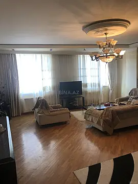 Satılır 4 otaqlı mənzil 148 m² — Bakı, İnşaatçılar 4 otaq 148.00 m²