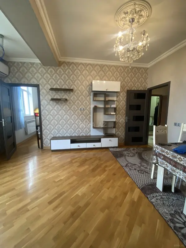Kirayə verilir 3 otaqlı mənzil 95 m²