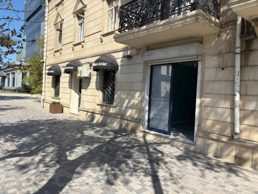 Kirayə verilir 3 otaqlı ofis 75 m²