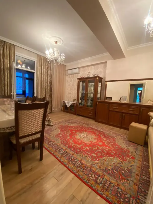 Satılır 3 otaqlı mənzil 90 m²