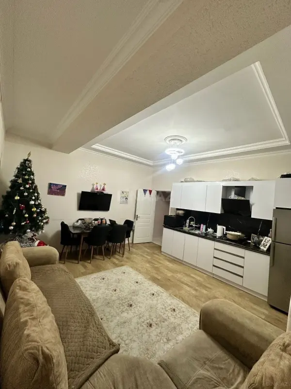 Satılır 3 otaqlı mənzil 103 m²