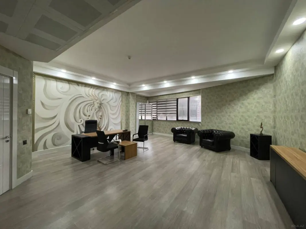Kirayə verilir 5 otaqlı ofis 250 m²