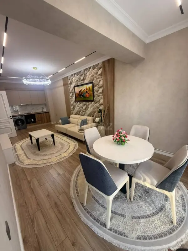 Satılır 2 otaqlı mənzil 66 m²