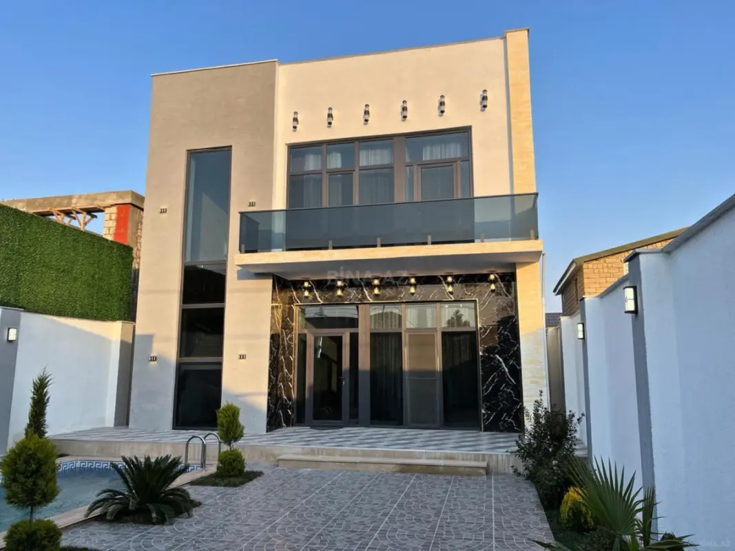 Satılır 4 otaqlı həyət evi 250 m²