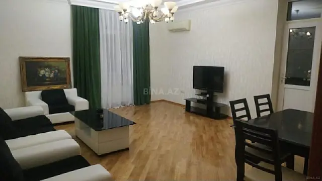 Satılır 3 otaqlı mənzil 135 m² — Bakı, Nizami 3 otaq 135.00 m²