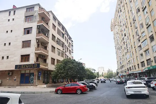 Satılır 2 otaqlı mənzil 57 m² — Bakı, Memar Əcəmi yanı 2 otaq 57.00 m²