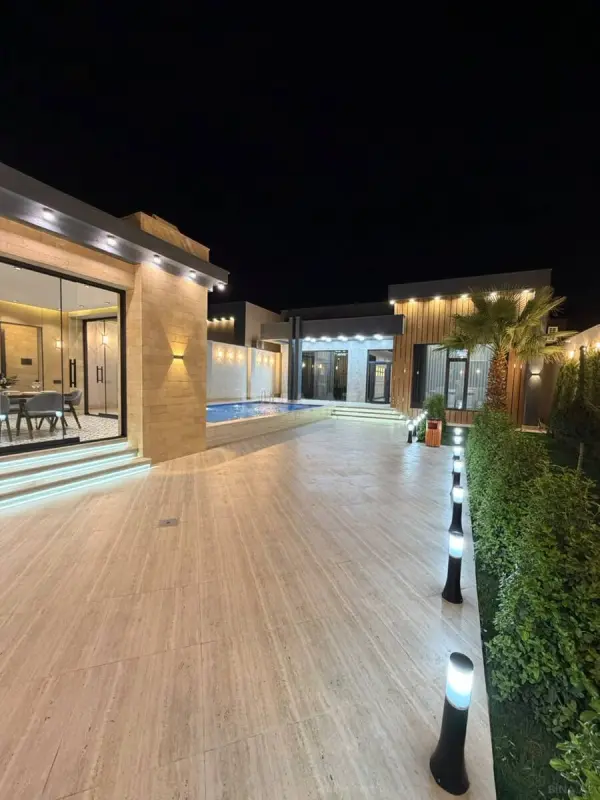 Satılır 5 otaqlı həyət evi 180 m²