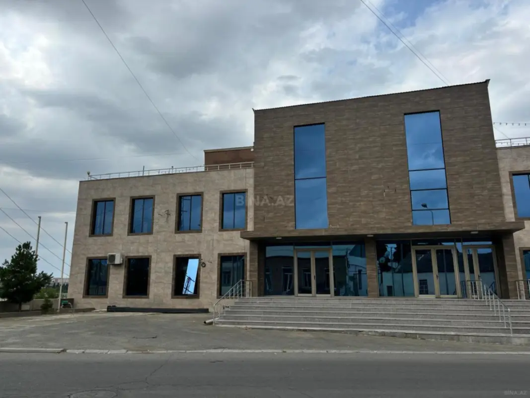 Kirayə verilir 12 otaqlı ofis 26 m²