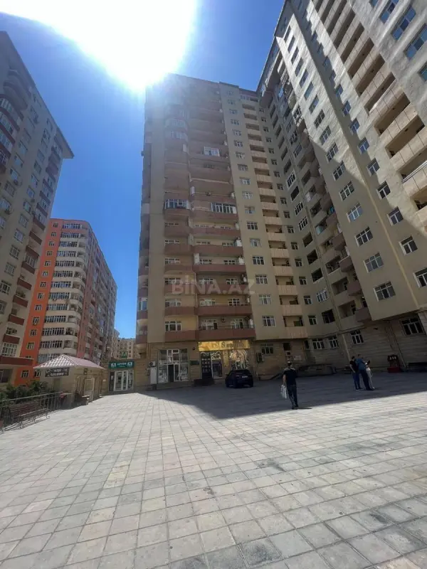 Satılır 2 otaqlı mənzil 100 m²