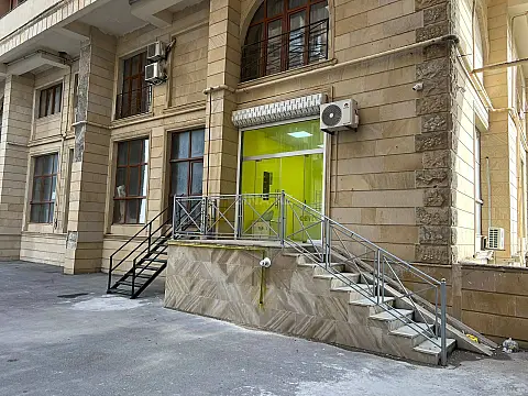 Kirayə verilir obyekt 95 m² — Bakı 95.00 m²