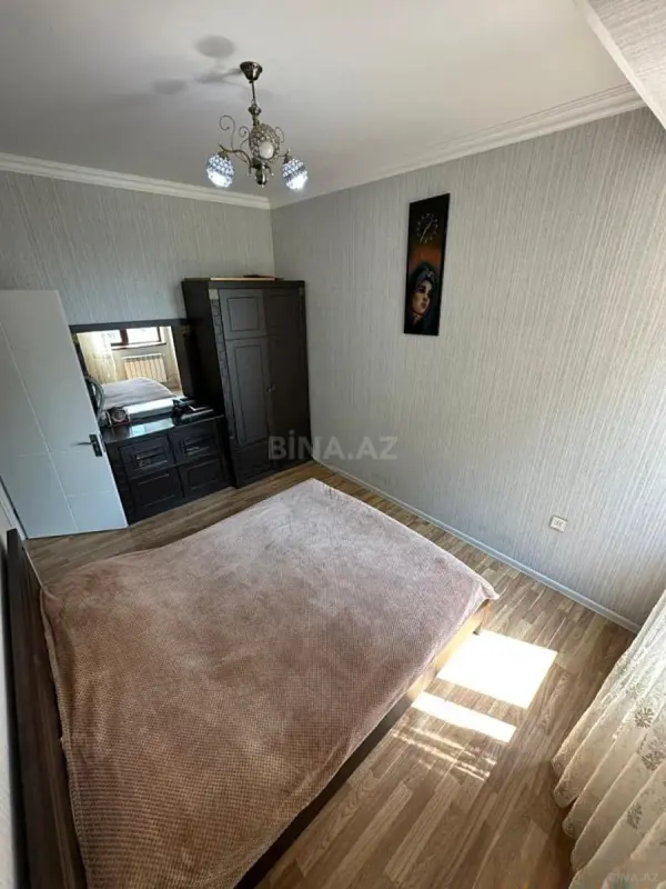 Satılır 2 otaqlı mənzil 78 m²