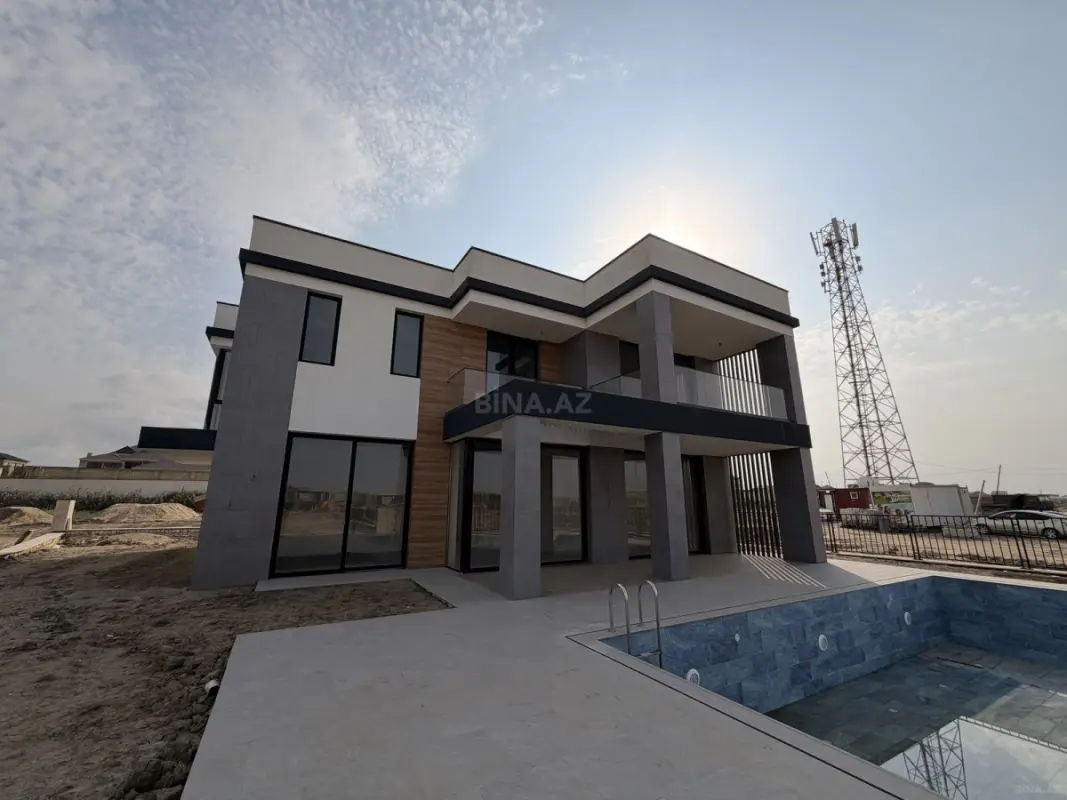 Satılır 5 otaqlı həyət evi 350 m²