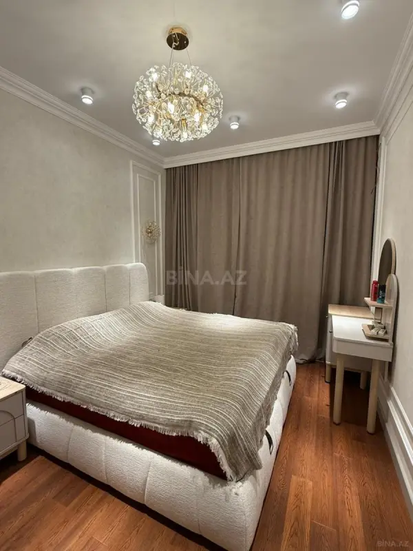 Satılır 2 otaqlı mənzil 80 m²