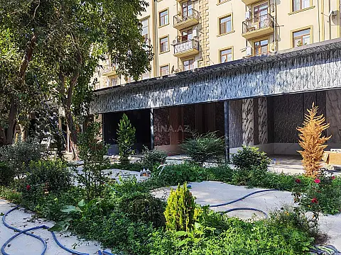 Kirayə verilir obyekt 450 m² — Xırdalan 450.00 m²