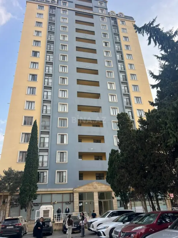 Satılır 3 otaqlı mənzil 110 m²