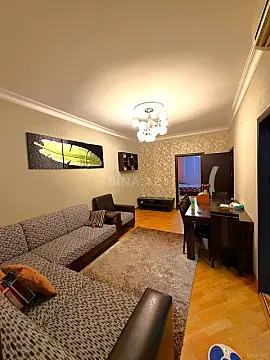 Satılır 3 otaqlı mənzil 92 m² — Bakı, Memar Əcəmi yanı 3 otaq 92.00 m²