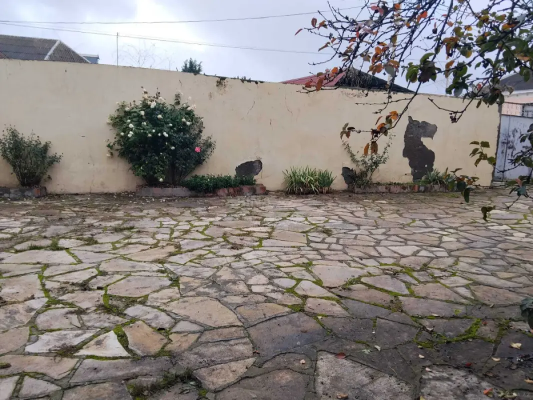 Satılır 4 otaqlı həyət evi 121 m²