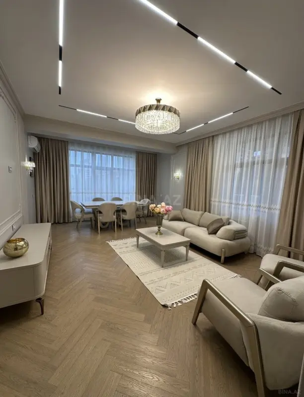 Satılır 3 otaqlı mənzil 115 m²