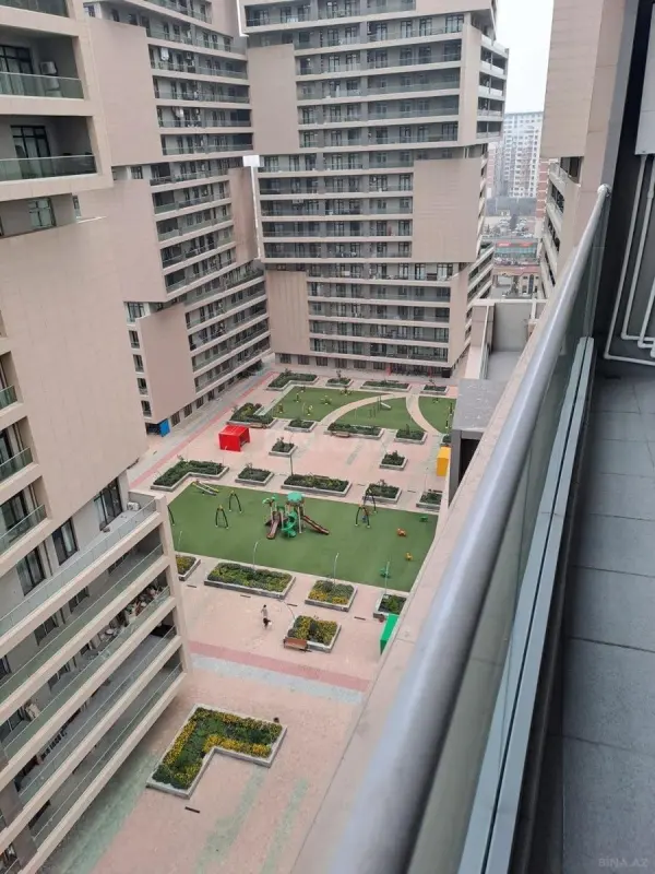 Satılır 2 otaqlı mənzil 105 m²