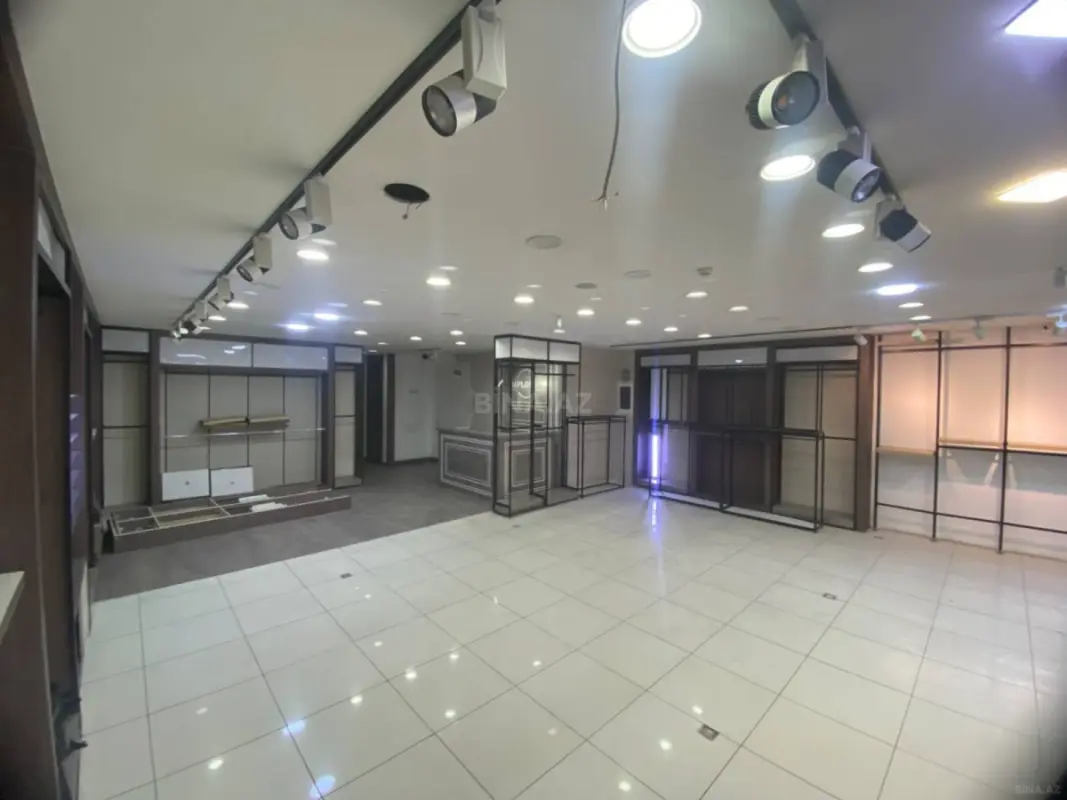 Kirayə verilir obyekt 265 m²