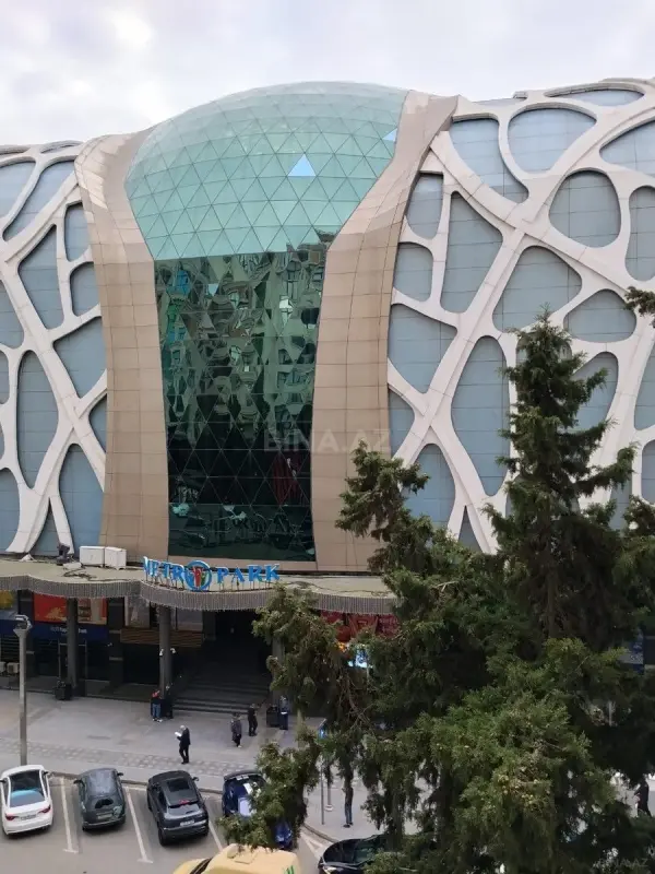 Kirayə verilir 2 otaqlı mənzil 88 m²