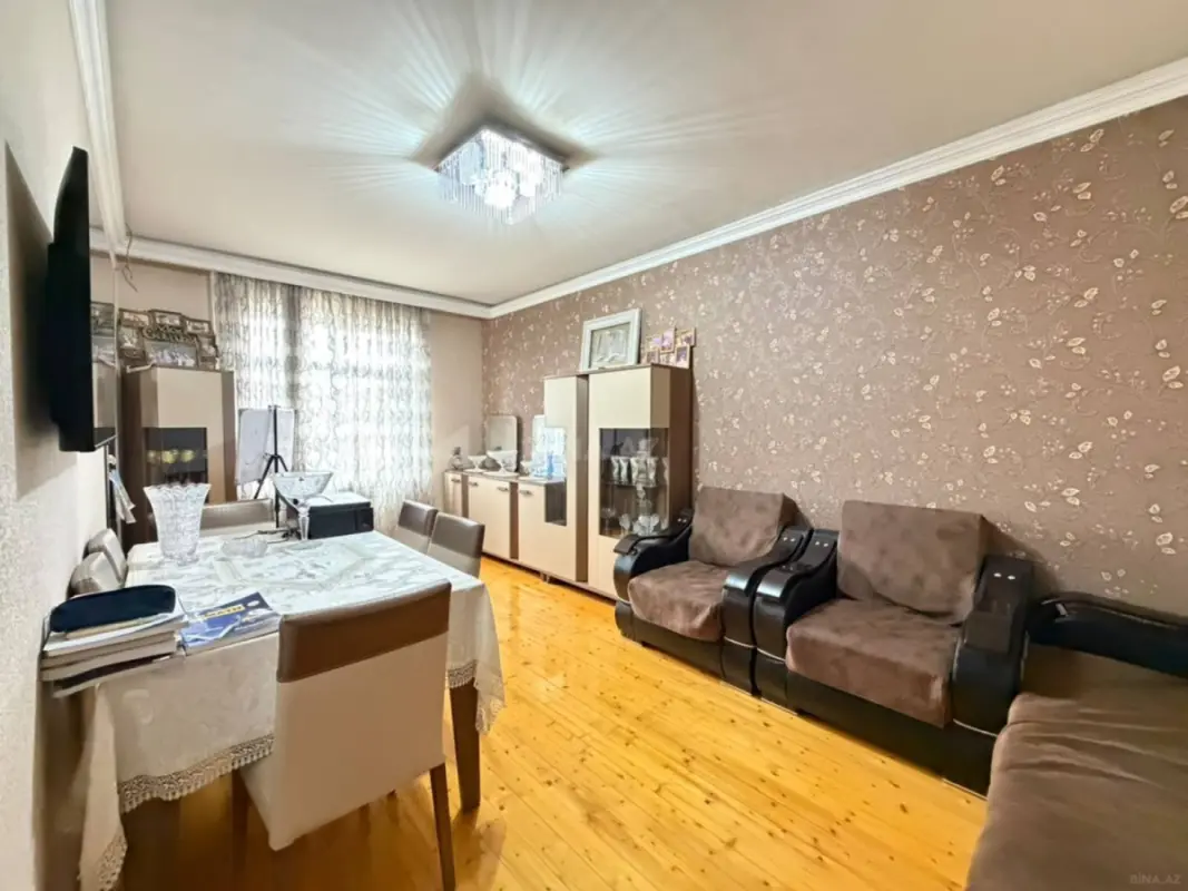 Satılır 4 otaqlı mənzil 100 m²