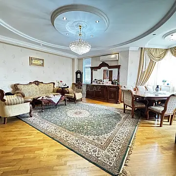 Satılır 3 otaqlı mənzil 130 m² — Bakı, Nərimanov 3 otaq 130.00 m²