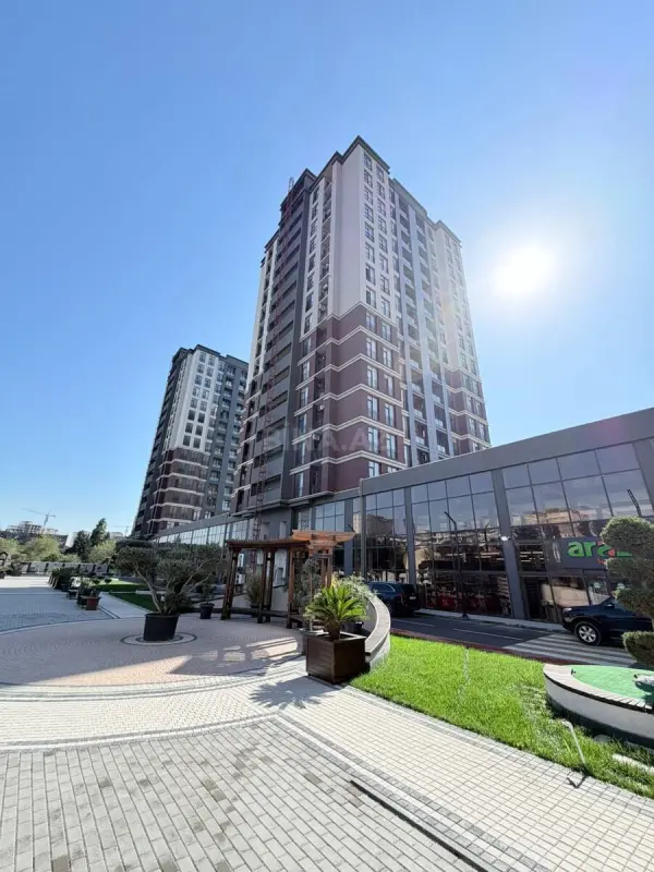 Satılır 2 otaqlı mənzil 65.2 m²