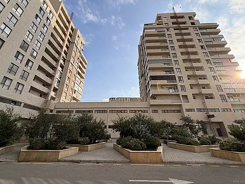 Satılır 3 otaqlı mənzil 108 m² — Bakı, Əhmədli 3 otaq 108.00 m²