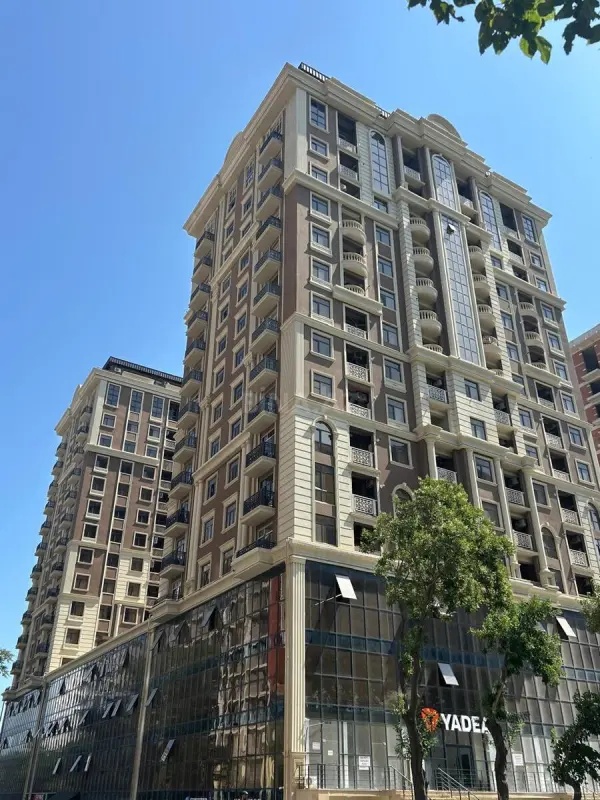 Satılır 3 otaqlı mənzil 140 m²