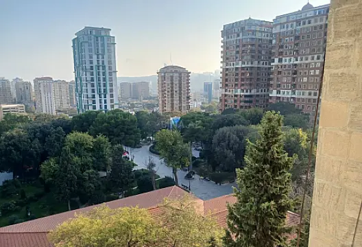 Satılır 3 otaqlı mənzil 75 m² — Bakı, Nizami 3 otaq 75.00 m²
