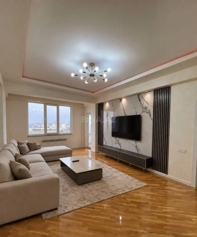 Satılır 3 otaqlı mənzil 100 m²