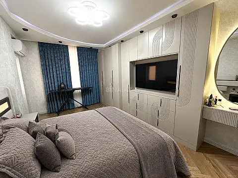 Satılır 3 otaqlı mənzil 121 m² — Bakı, İnşaatçılar 3 otaq 121.00 m²