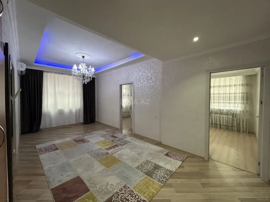 Satılır 3 otaqlı mənzil 82 m²